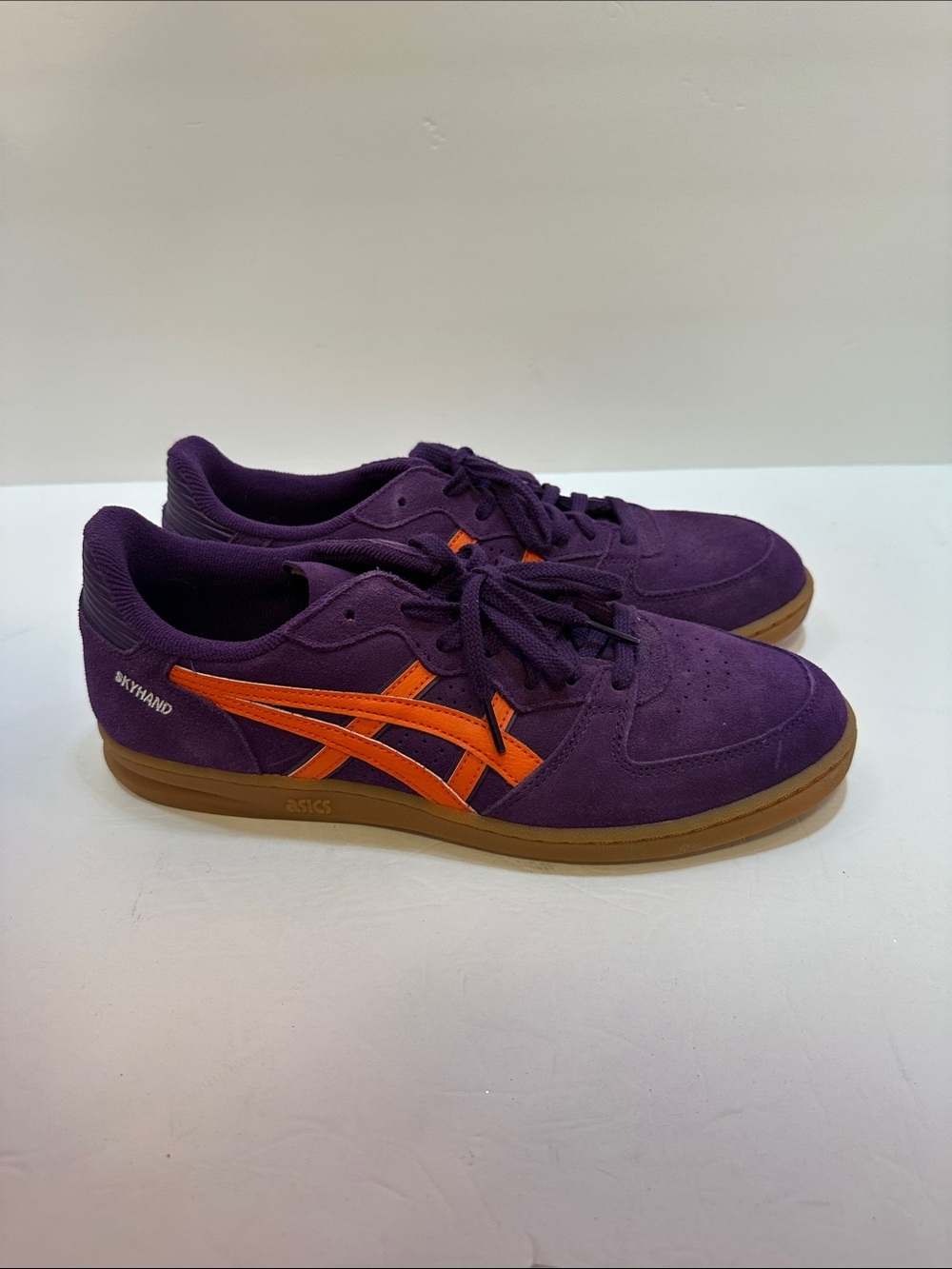 ASICS Skyhand OG Sneaker in Midnight Plum Koi Size 9.5